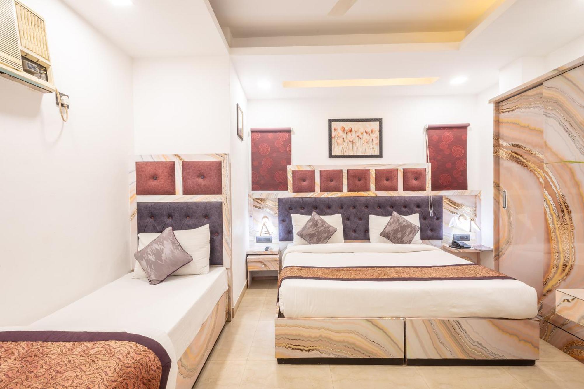 Hotel Cosmo Near Blk Hospital Karol Bagh Delhi  Exterior photo