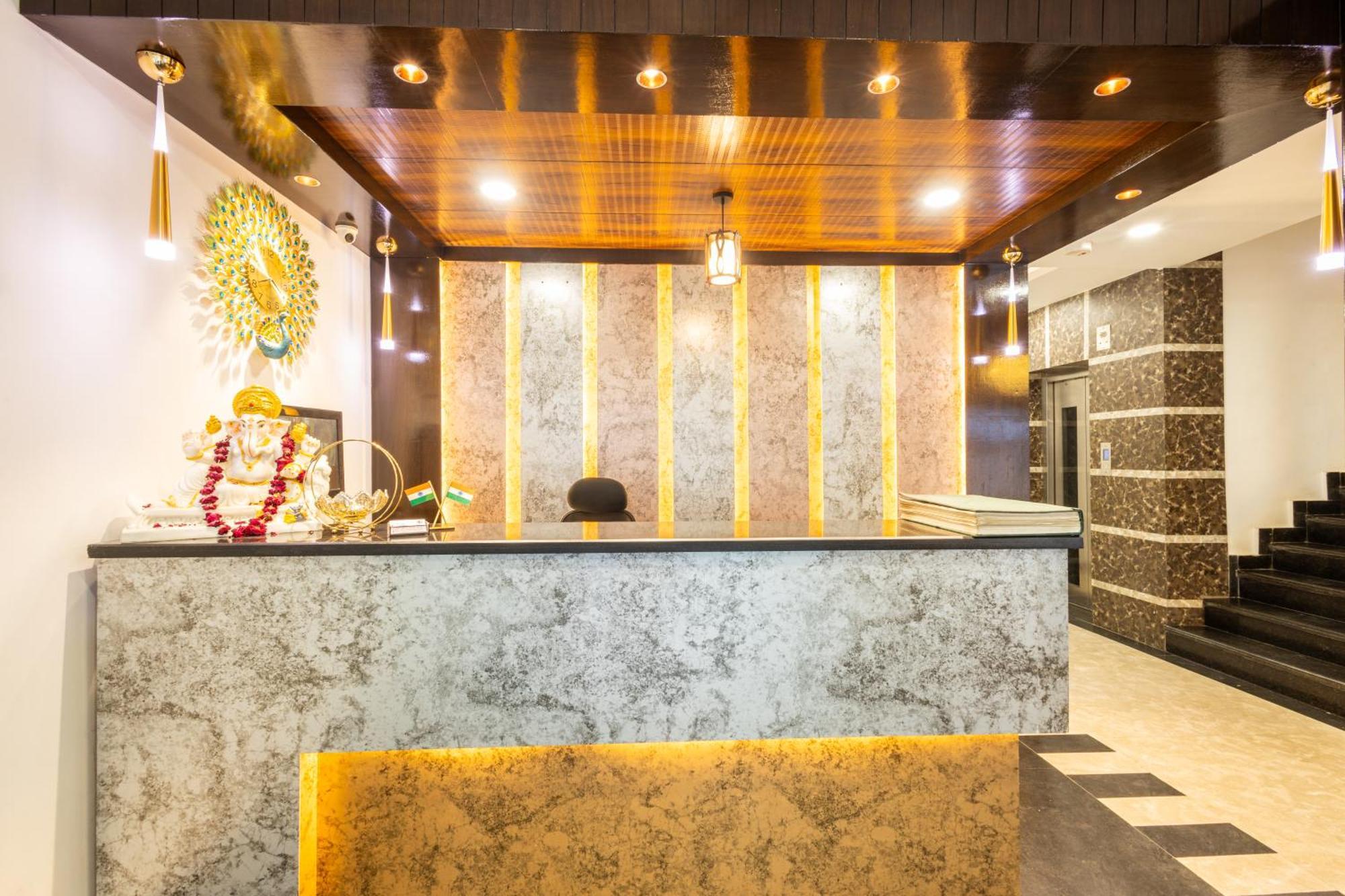 Hotel Cosmo Near Blk Hospital Karol Bagh Delhi  Exterior photo